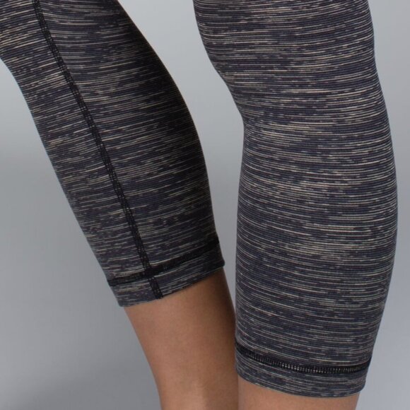Lululemon Wunder Under Crop Legging - Picture 4 of 8